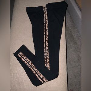 So brand black & leopard legging